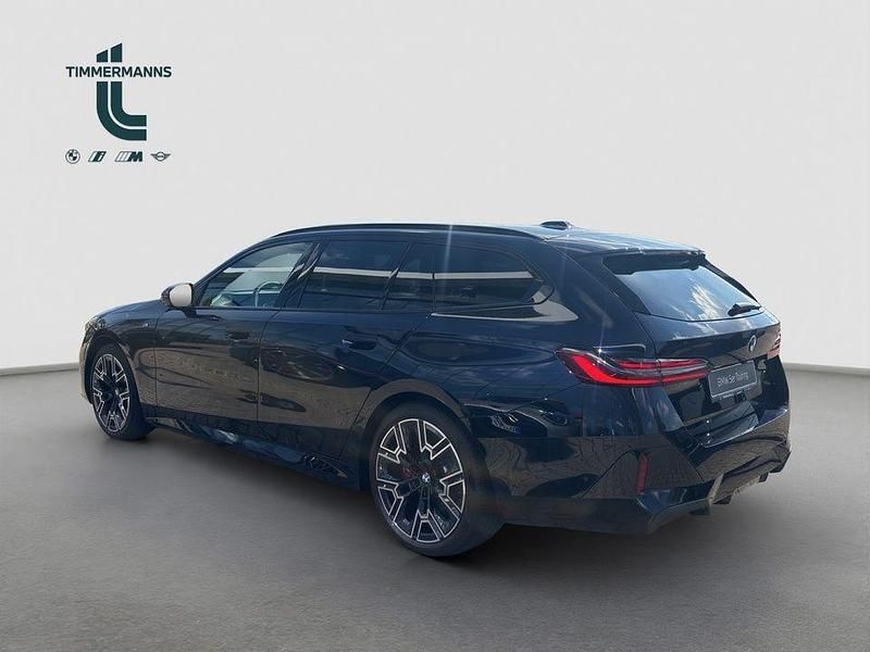 Neu BMW 520 Performance 197 PS (144 kW) 2026 Schwarz Kombi