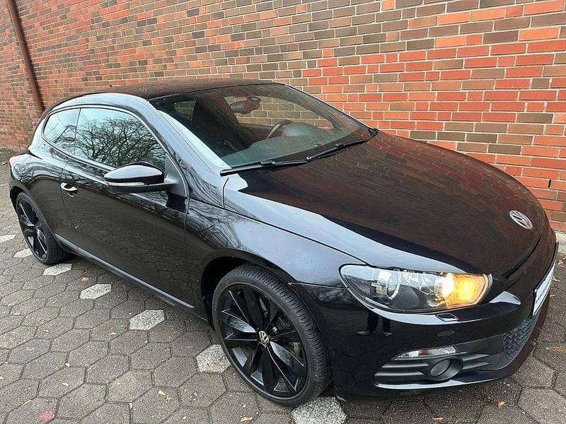 Schwarz Gebraucht 2011 VW Scirocco Team Coupé | 7.950 € (Etwas zu teuer) - Bild 1/4