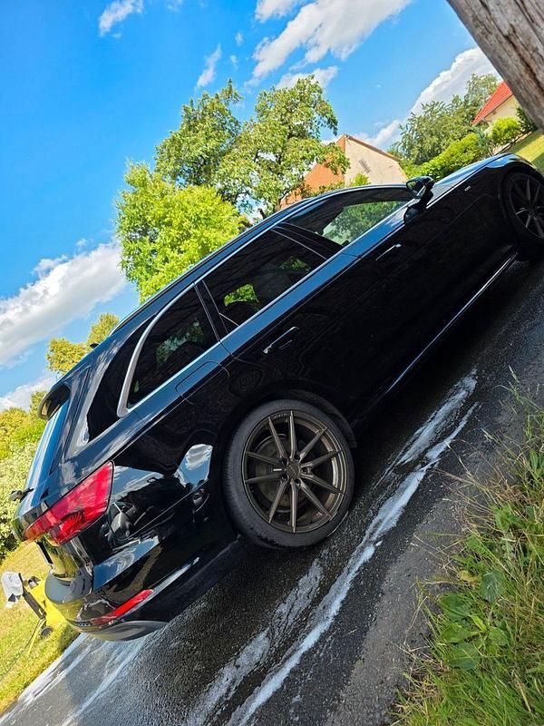 Gebraucht Audi A4 Comfort 150 PS (110 kW) 2017 Schwarz Kombi