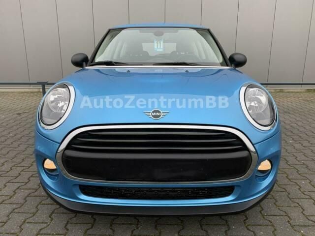 Gebraucht Mini ONE 75 PS (55 kW) 2018 Blau metallic Kleinwagen