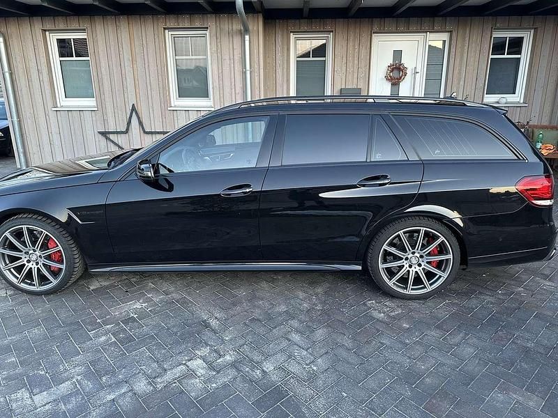 Gebraucht Mercedes E63S AMG AMG 585 PS (430 kW) 2013 Schwarz Kombi