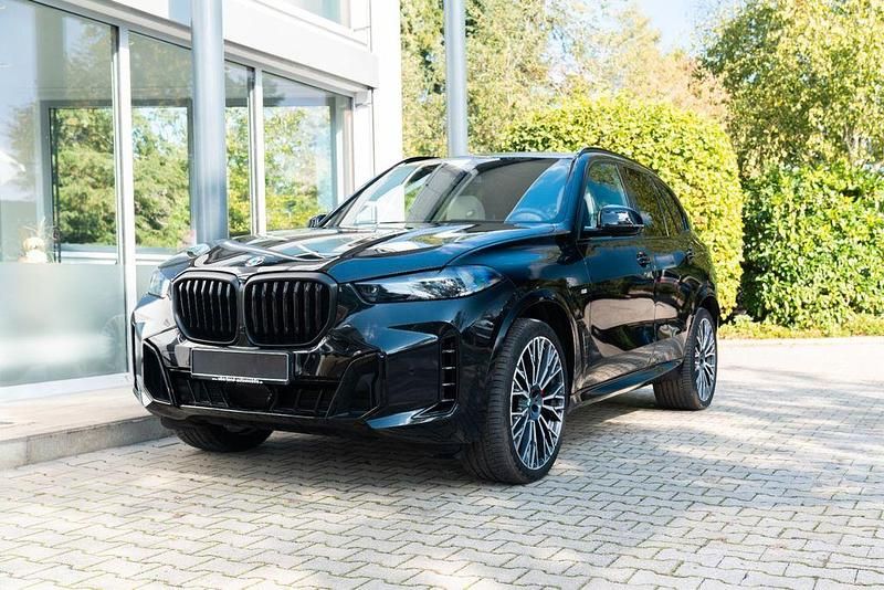 Schwarz Gebraucht 2025 BMW X5 M Sport SUV | 92.900 € (Guter Preis) - Bild 1/4