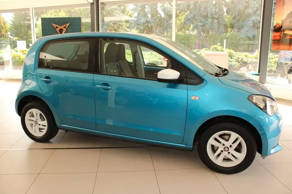 Gebraucht Seat Mii Chic 75 PS (55 kW) 2017 Blau Kleinwagen