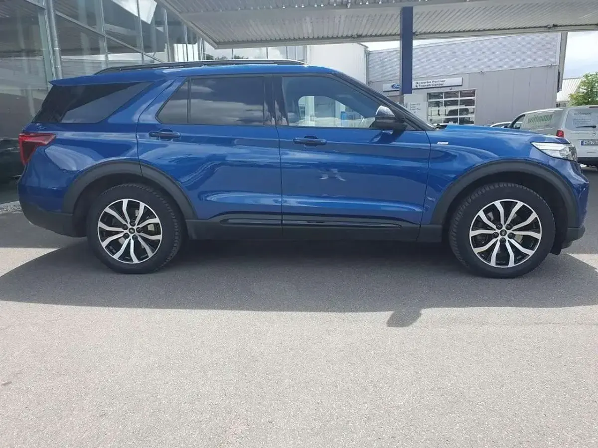 Usado Ford Explorer ST-Line 457 CV (336 kW) 2023 Azul SUV