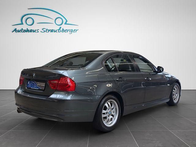 Gebraucht BMW 318 143 PS (105 kW) 2008 Grün Limousine