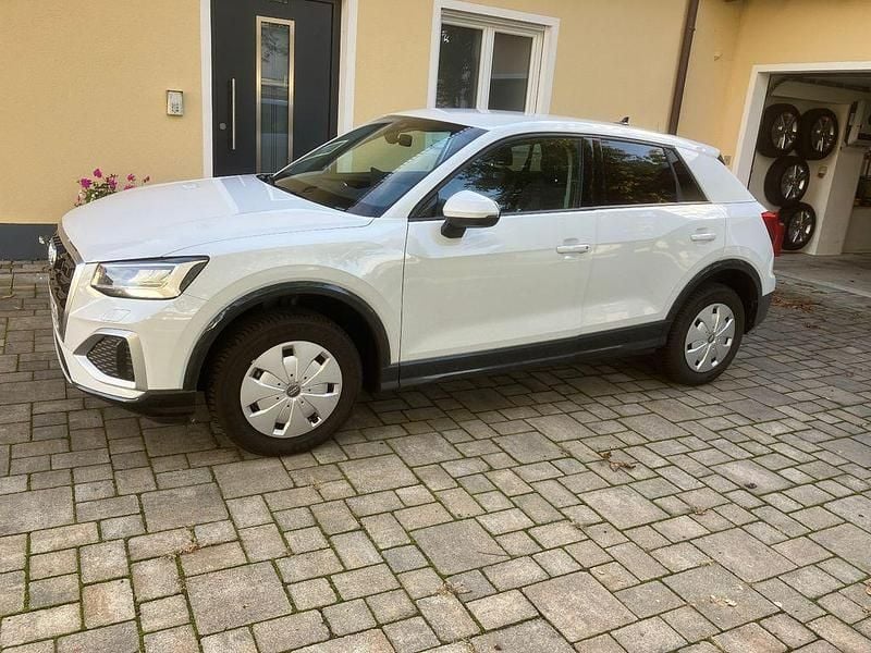 Gebraucht Audi Q2 Ambiente 116 PS (85 kW) 2024 Weiß SUV