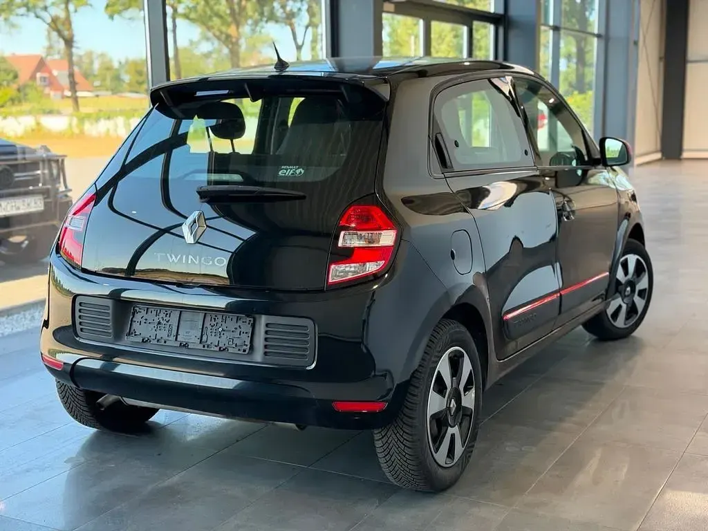 Gebraucht Renault Twingo Dynamique 90 PS (66 kW) 2015 Schwarz Kleinwagen