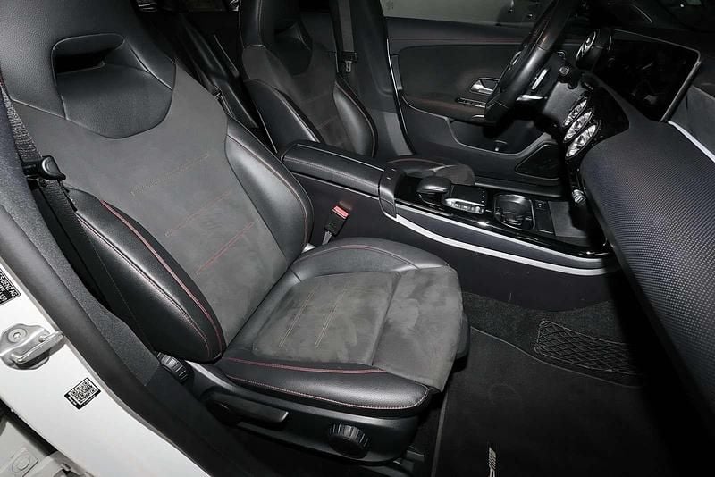 Gebraucht Mercedes CLA220 AMG 190 PS (139 kW) 2020 Unilack polarweiß Limousine