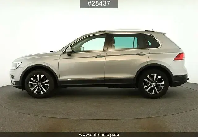 Gebraucht VW Tiguan Comfortline 150 PS (110 kW) 2020 Tungsten silver metallic SUV