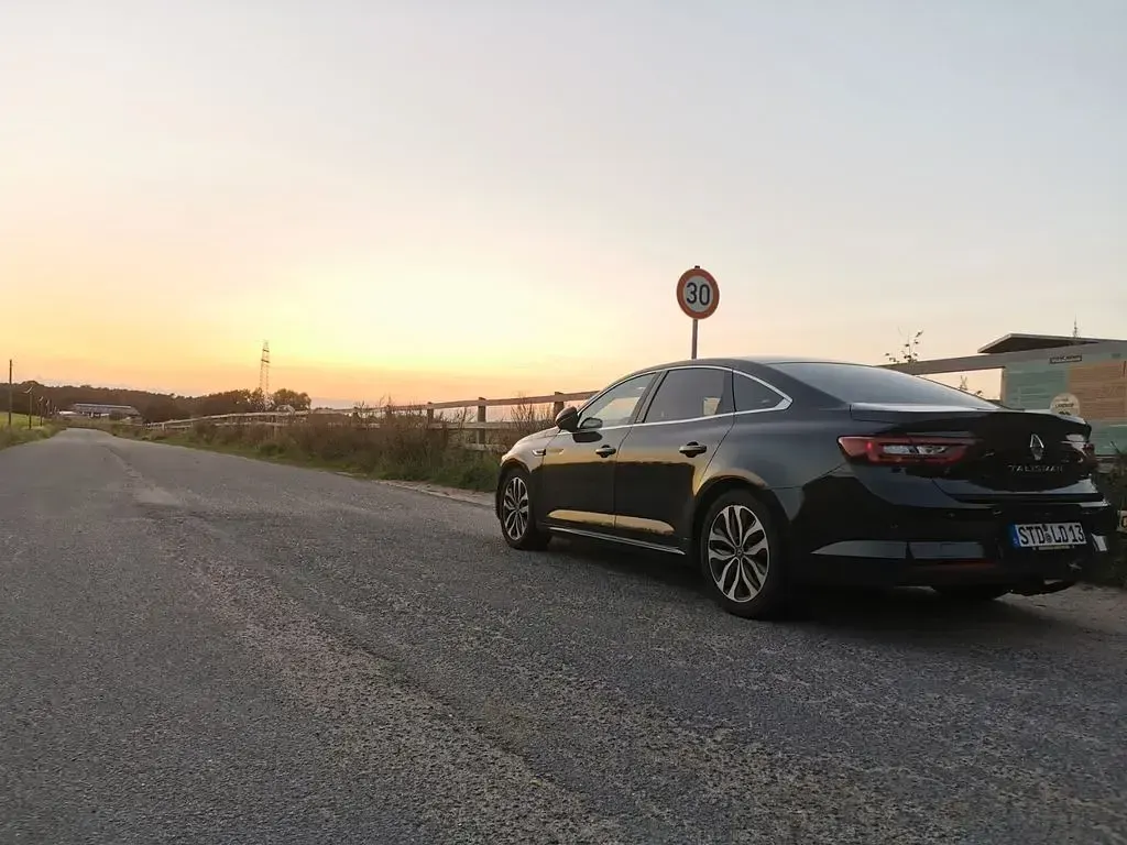 Gebraucht Renault Talisman Life 110 PS (80 kW) 2016 Schwarz Limousine