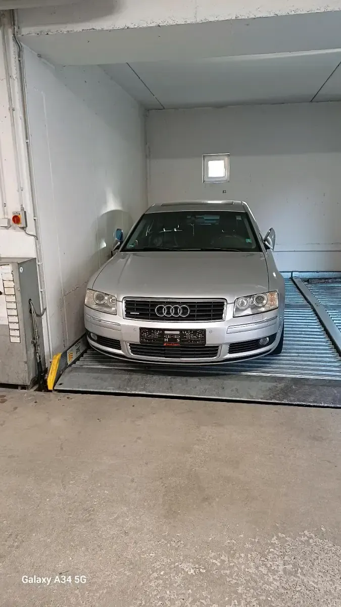 Gebraucht Audi A8 334 PS (245 kW) 2003 Silber Limousine