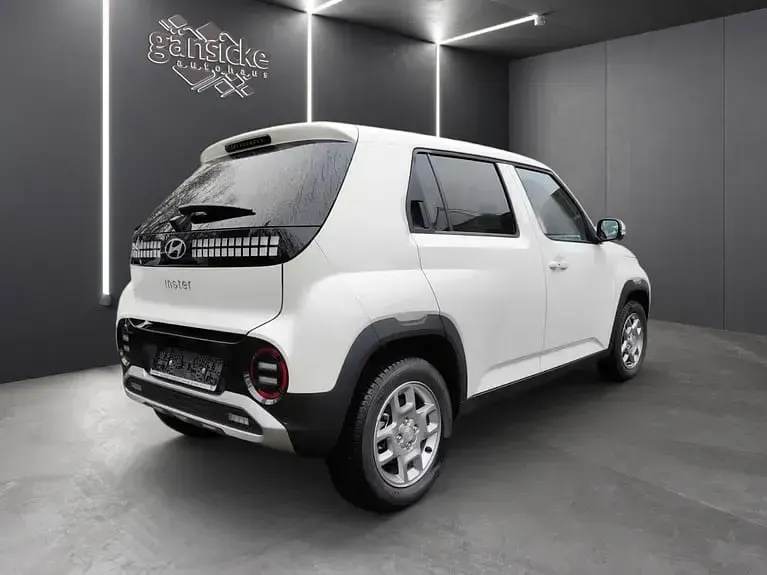 Gebraucht Hyundai Inster Trend 71 kW (97 PS) 2025 Weiß Kleinwagen