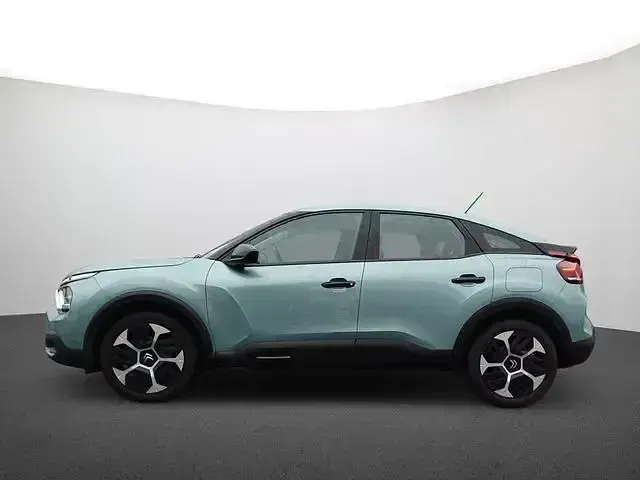 Gebraucht Citroën C4 Feel 131 PS (96 kW) 2023 Blau Limousine