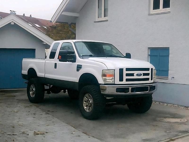 Gebraucht Ford F250 305 PS (224 kW) 2008 Weiß Pickup