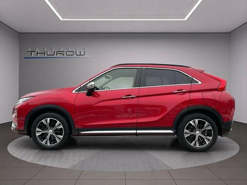 Gebraucht Mitsubishi Eclipse Cross Top 163 PS (119 kW) 2018 Dynamik rot SUV