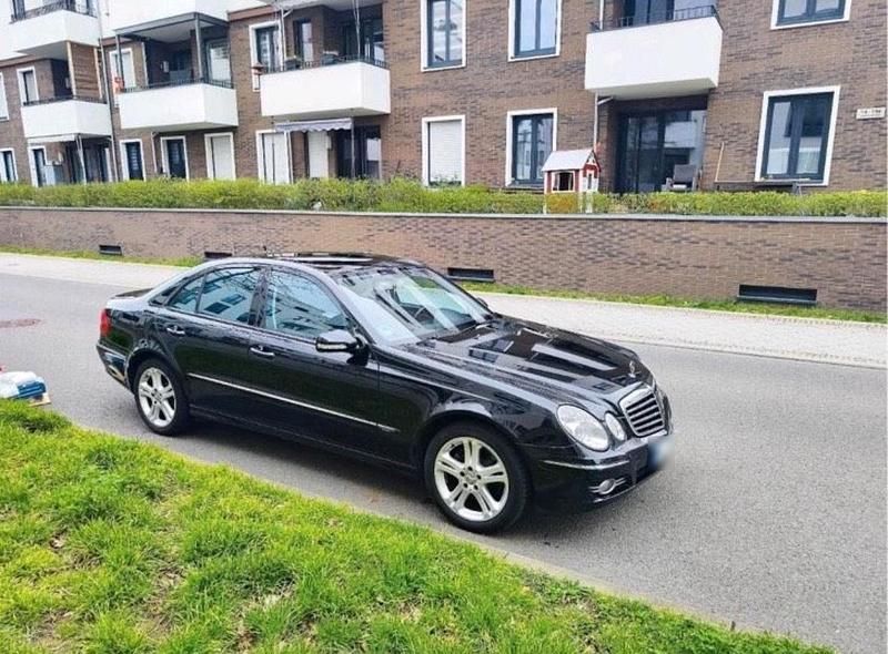 Gebraucht Mercedes E280 200 PS (147 kW) 2006 Schwarz Limousine