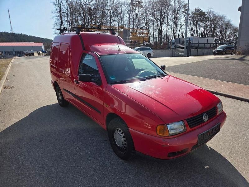 Gebraucht VW Caddy 60 PS (44 kW) 2002 Rot Van / Kleinbus