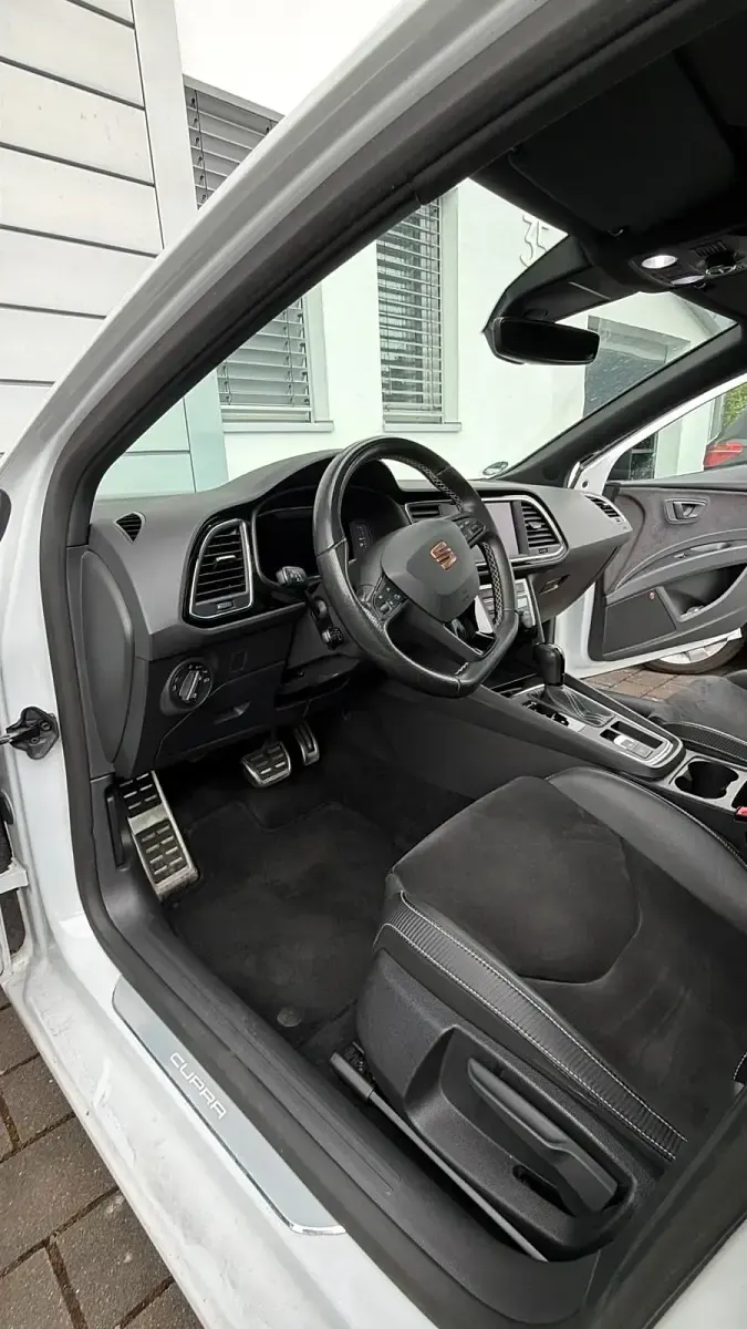 Gebraucht Seat Leon 4Drive 300 PS (220 kW) 2019 Weiß Kombi