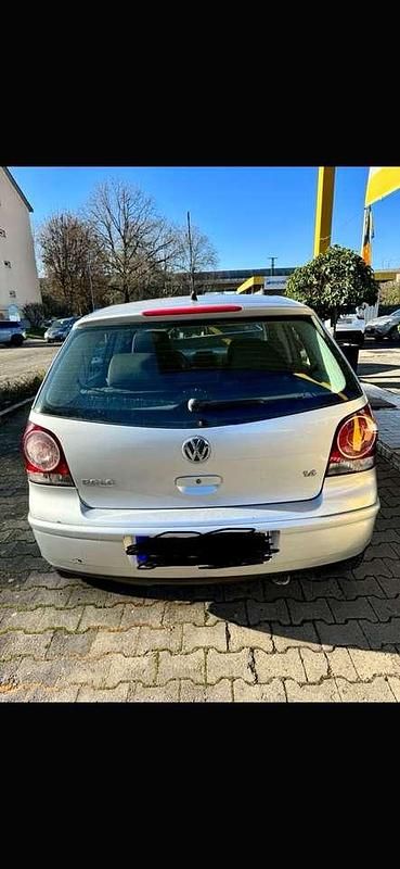 Gebraucht VW Polo 75 PS (55 kW) 2006 Silber Kleinwagen