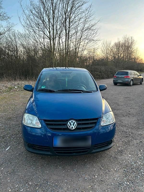 Gebraucht VW Fox 50 PS (36 kW) 2009 Blau Kleinwagen