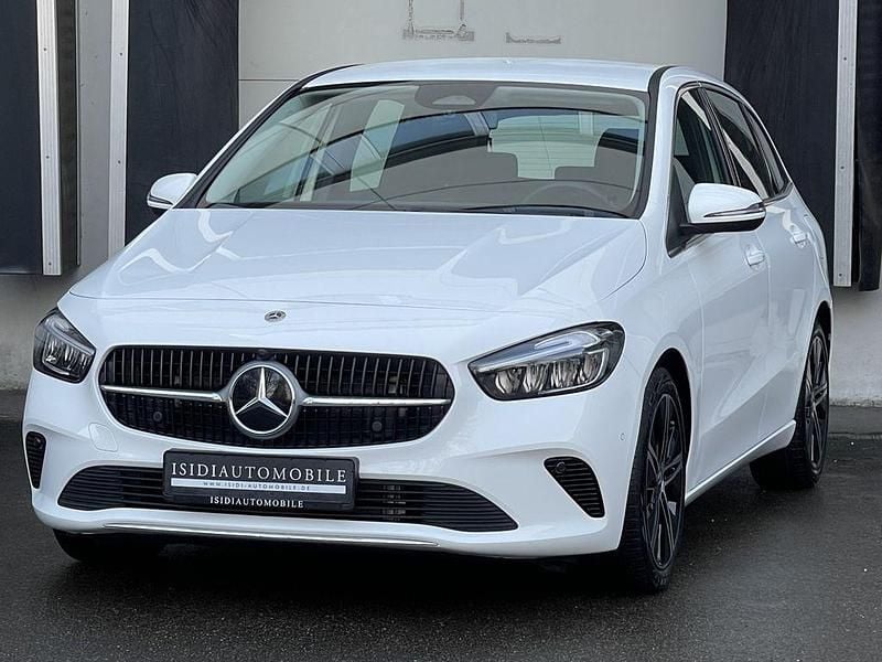 Polarweiss Gebraucht 2024 Mercedes B200 Progressive Van / Kleinbus | 28.900 € (Superpreis) - Bild 1/4