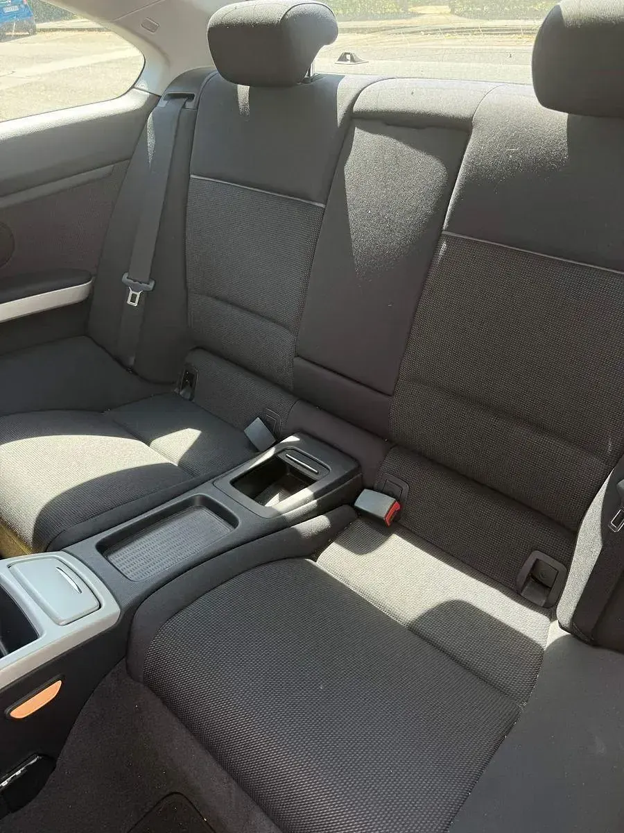Gebraucht BMW 320 170 PS (125 kW) 2012 Rot Coupé