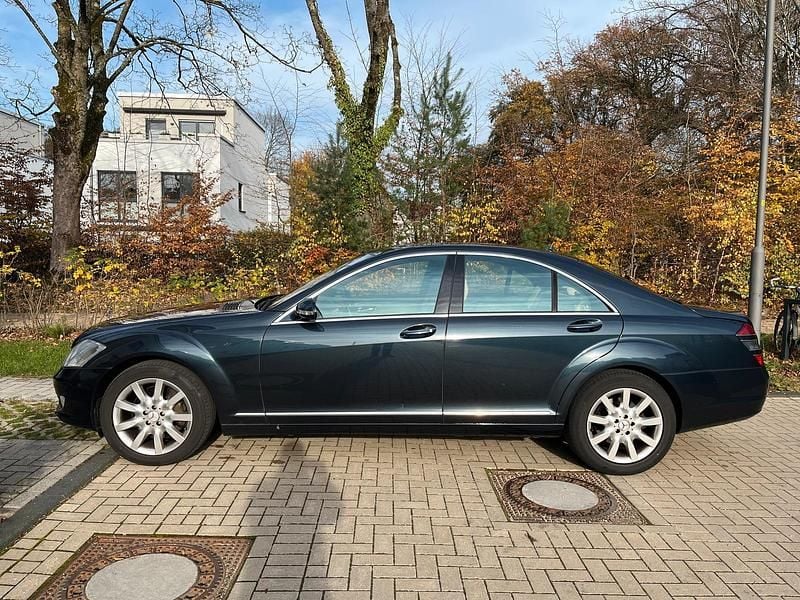 Schwarz Gebraucht 2006 Mercedes S500 Limousine | 9.000 € (Guter Preis) - Bild 1/4