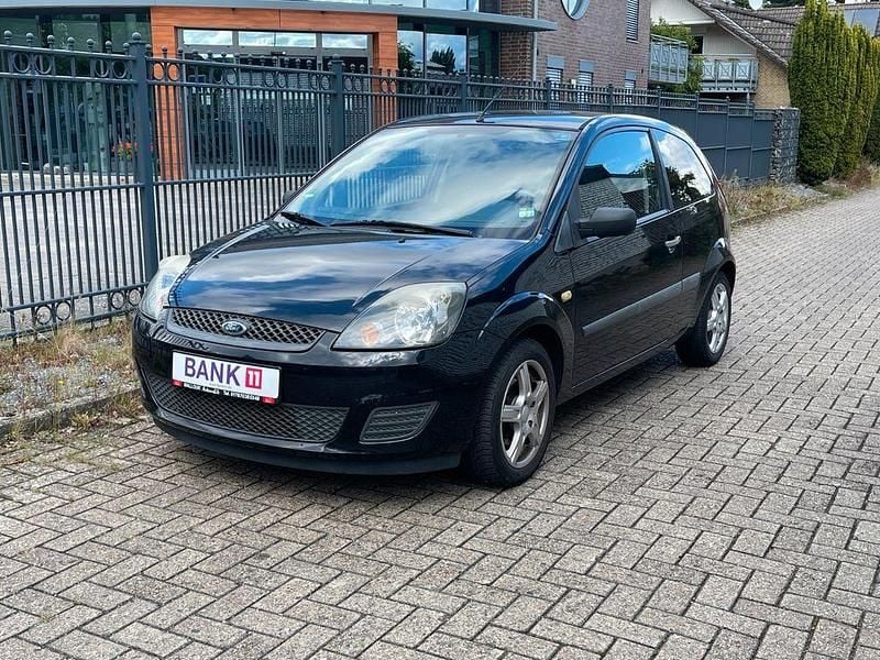 Schwarz Gebraucht 2007 Ford Fiesta Kleinwagen | 2.490 € (Etwas zu teuer) - Bild 1/4