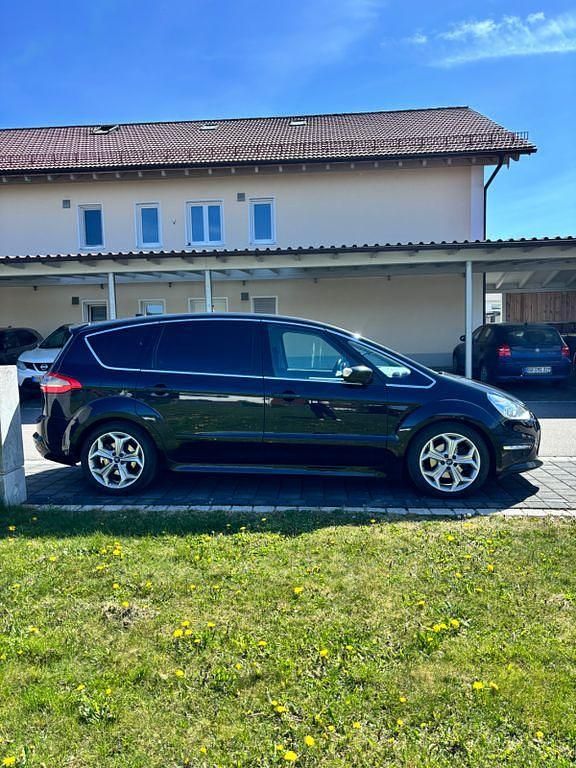 Gebraucht Ford S-MAX Titanium S 163 PS (119 kW) 2010 Schwarz Van / Kleinbus