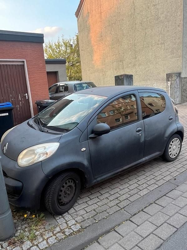 Second-hand Citroën C1 68 CP (50 kW) 2006 Negru Hatchback