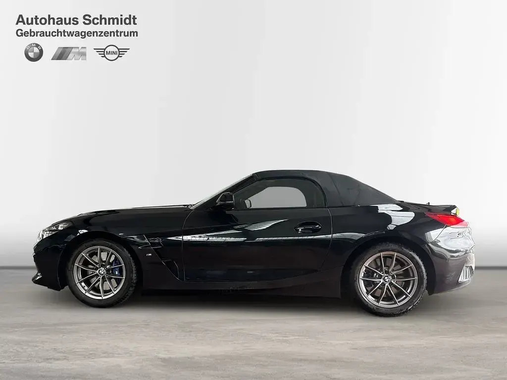 Gebraucht BMW Z4 Efficient Dynamics 258 PS (189 kW) 2023 Saphirschwarz Cabrio