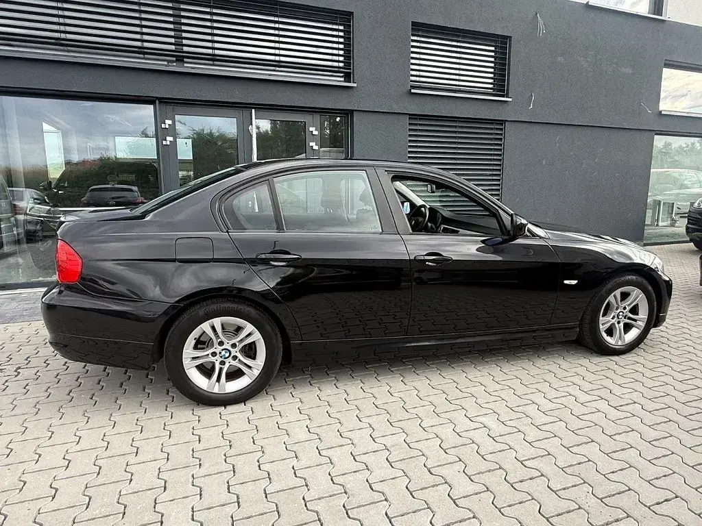 Gebraucht BMW 318 Comfort Edition 143 PS (105 kW) 2008 Saphirschwarz Limousine