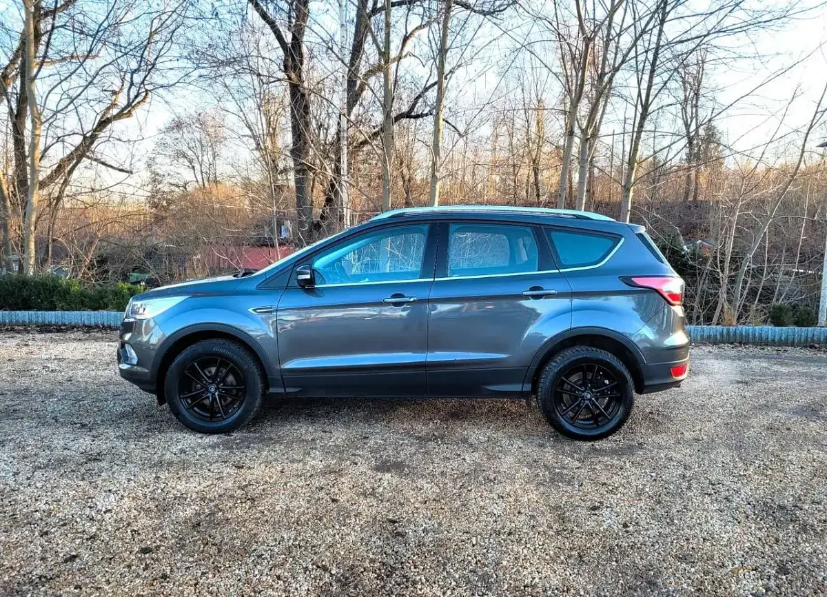 Używany Ford Kuga Cool & Connect 150 KM (110 kW) 2018 Szary SUV