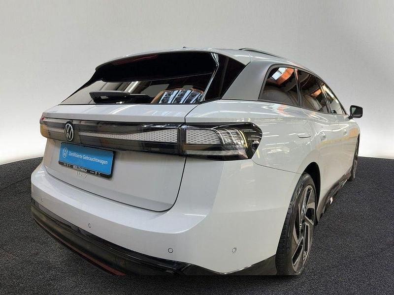 Gebraucht VW ID.7 Pro 210 kW (286 PS) 2025 Weiß Kombi
