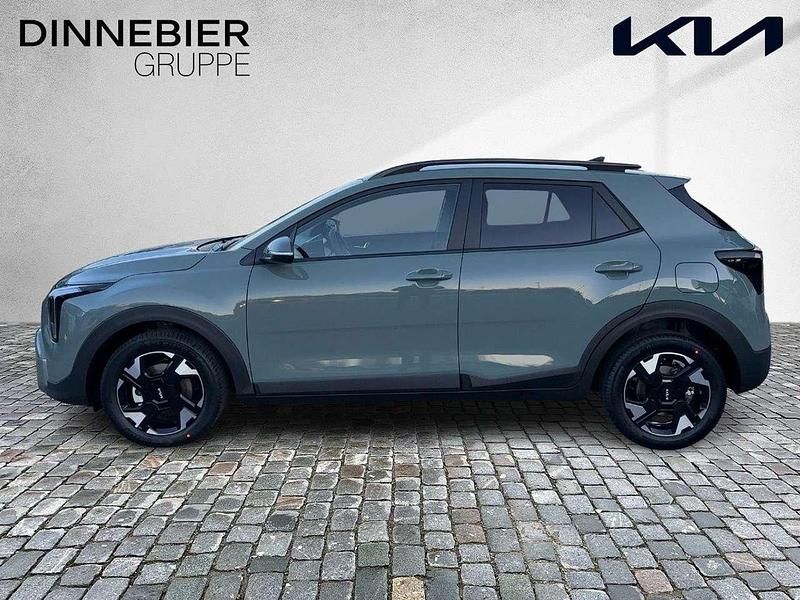 Neu Kia Stonic Vision 101 PS (74 kW) 2026 Grün (metallic) SUV