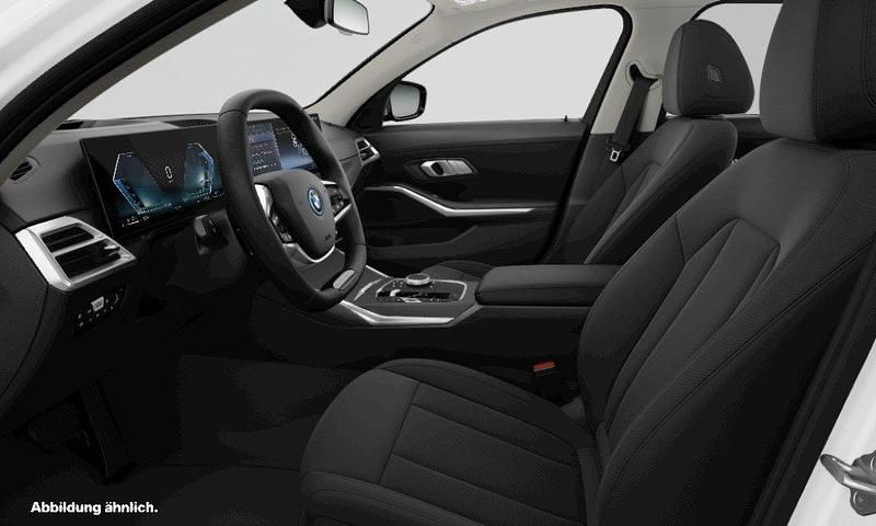 Neu BMW 330e 184 PS (135 kW) 2026 Weiß Kombi