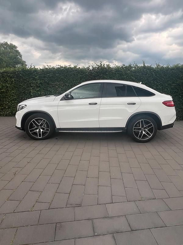 Weiß Gebraucht 2017 Mercedes GLE350 AMG Coupé | 38.750 € (Fairer Preis) - Bild 1/4