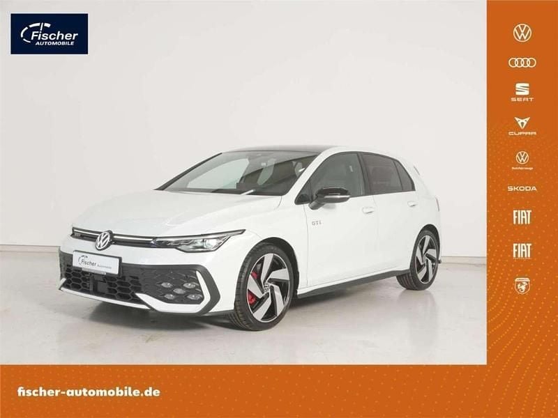 Weiss Gebraucht 2024 VW Golf VIII Style Limousine | 35.940 € (Guter Preis) - Bild 1/4