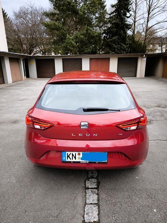 Gebraucht Seat Leon 140 PS (102 kW) 2013 Rot Limousine