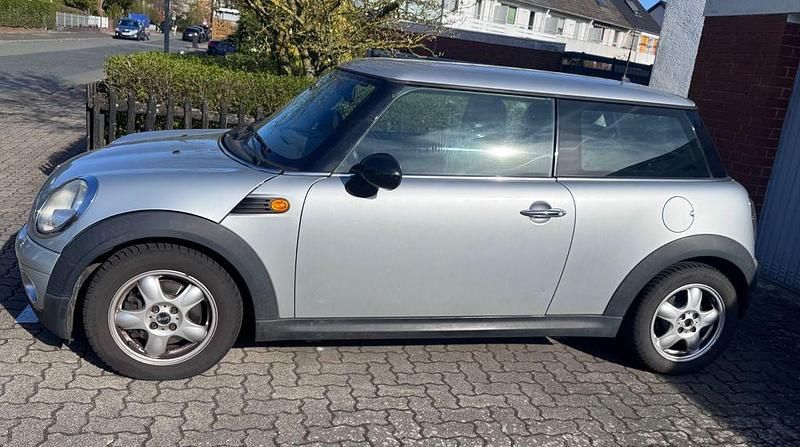 Usado Mini ONE 95 HP (69 kW) 2007 Prateado Citadino