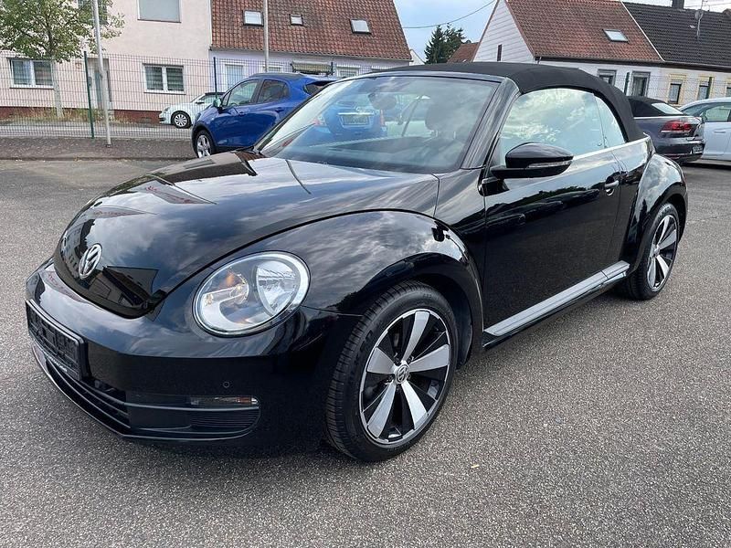 Schwarz Gebraucht 2016 VW Beetle Basis Cabrio | 13.900 € (Fairer Preis) - Bild 1/4