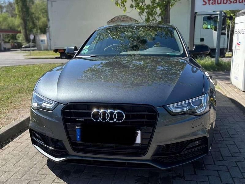 Grau Gebraucht 2016 Audi A5 Coupé | 16.500 € (Teuer) - Bild 1/4