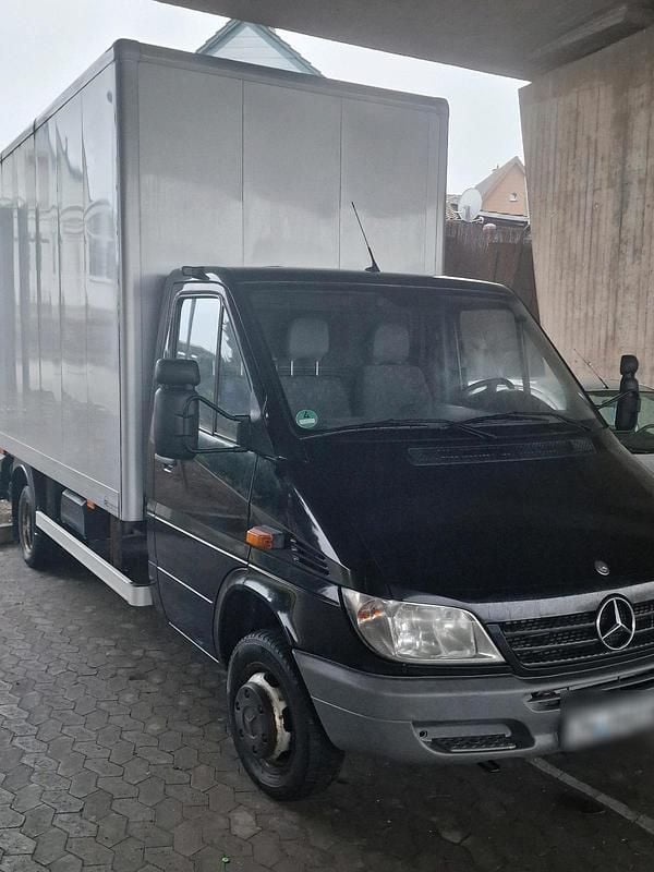 Schwarz Gebraucht 2006 Mercedes Sprinter Van | 9.000 € (Guter Preis) - Bild 1/4