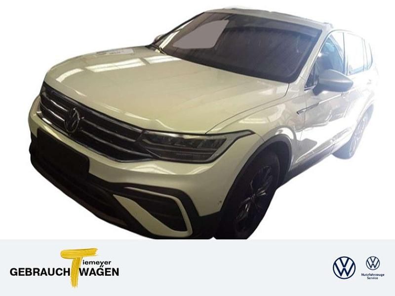 Weiß Gebraucht 2024 VW Tiguan Allspace Move SUV | 36.750 € (Guter Preis) - Bild 1/4