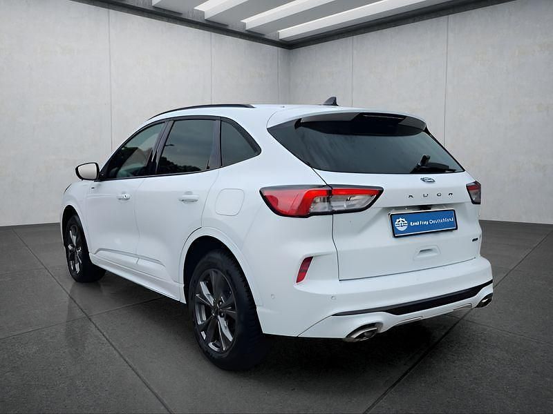 Gebraucht Ford Kuga 224 PS (164 kW) 2022 Weiß SUV