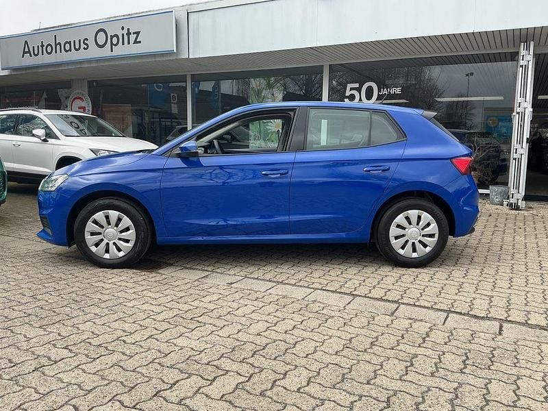 Gebraucht Skoda Fabia Active 65 PS (47 kW) 2022 Blau Kleinwagen
