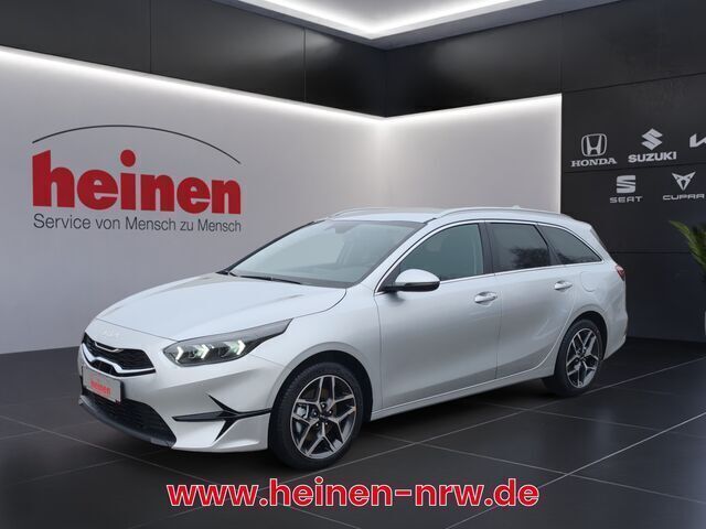 Gebraucht Kia Ceed 140 PS (102 kW) 2024 Andere farbe Kleinwagen