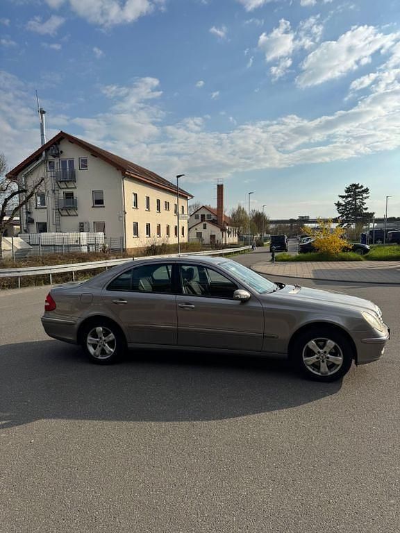 Gebraucht Mercedes E280 Elegance 231 PS (169 kW) 2005 Silber Limousine