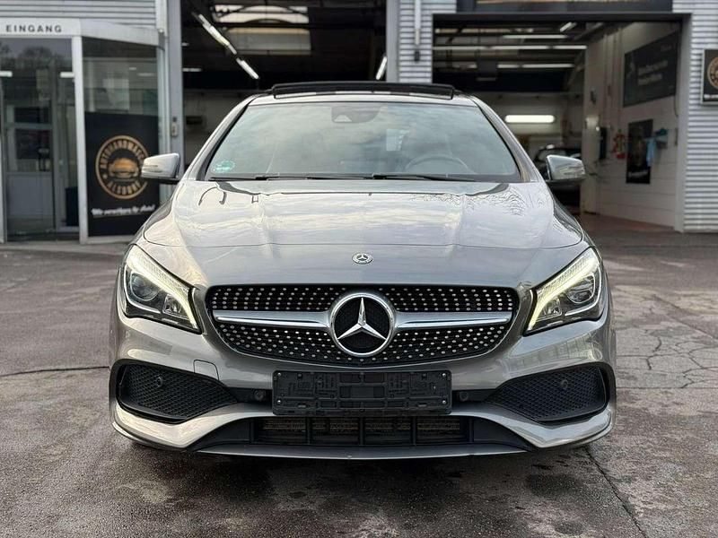 Gebraucht Mercedes CLA200 AMG 156 PS (114 kW) 2019 Mountaingrau Kombi