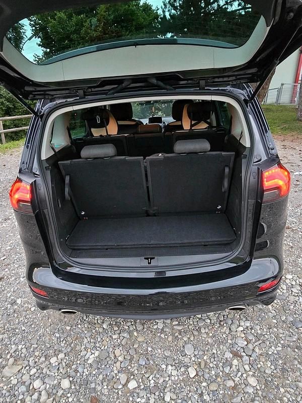 Schwarz Gebraucht 2015 Opel Zafira Kombi | 12.500 € - Bild 1/4